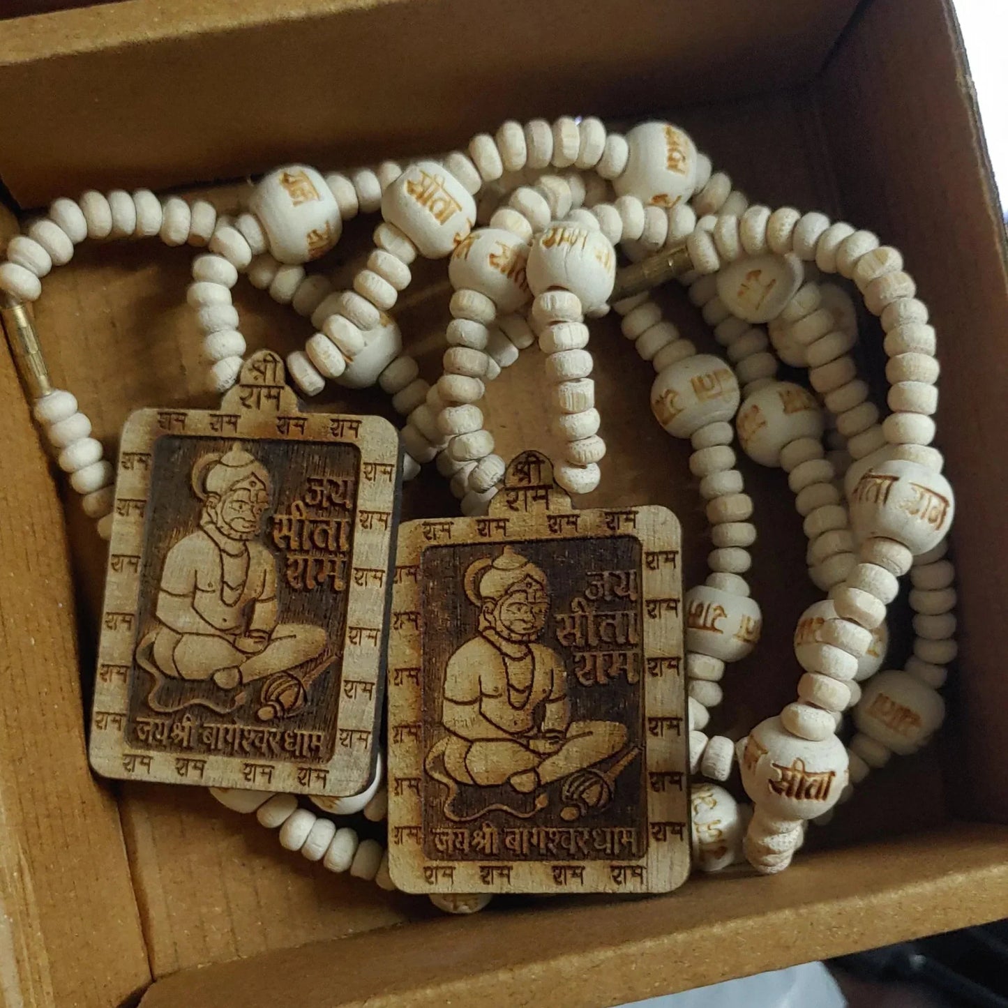 Hanuman Ji & Shri Ram Darbaar Buy 1 Get 3 Free Kanthi Mala